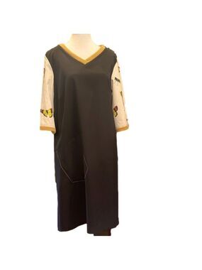 L Fresh home grown  couture in A line with large front pocket and graphic sleeve